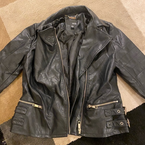 A.N.A. A new approach leather jacket. Size small - Picture 2 of 5